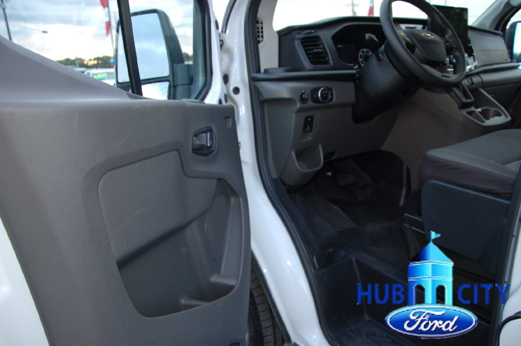 Used 2023 Ford Transit 350 XLT RWD image 11