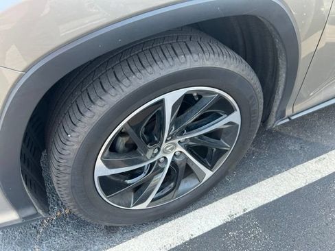 Used 2017 Lexus RX 350 FWD w/ Luxury Package image 4