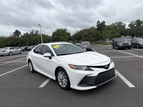 Used 2024 Toyota Camry LE image 11