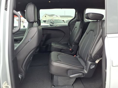 New 2026 Chrysler Voyager LX FWD image 8