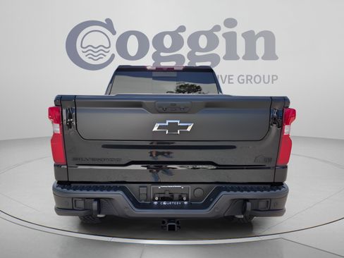 Used 2024 Chevrolet Silverado 1500 ZR2 w/ ZR2 Bison Edition AWD/4WD image 4