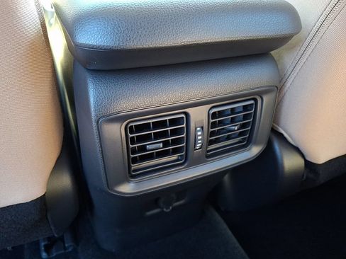 Certified 2023 Toyota RAV4 LE AWD/4WD image 11