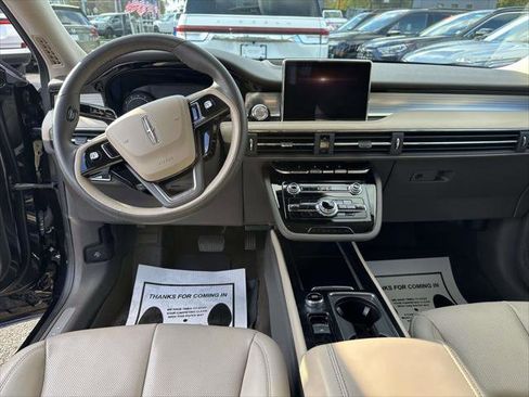 Used 2022 Lincoln Corsair AWD w/ Equipment Group 101A image 19