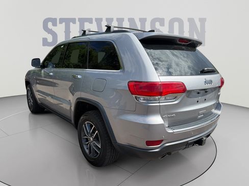 Used 2017 Jeep Grand Cherokee Limited w/ Luxury Group II AWD/4WD image 3
