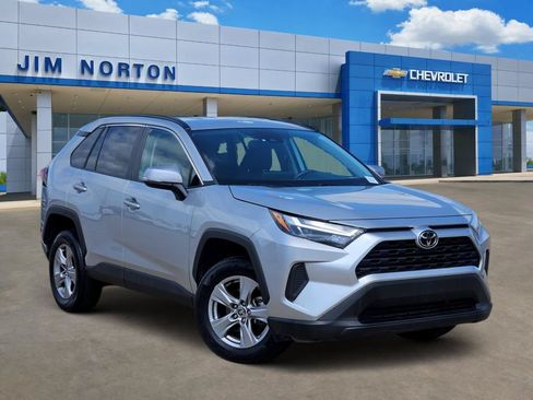 Used 2024 Toyota RAV4 XLE FWD image 1