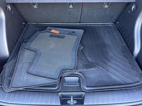 Used 2025 Hyundai Kona Limited image 18