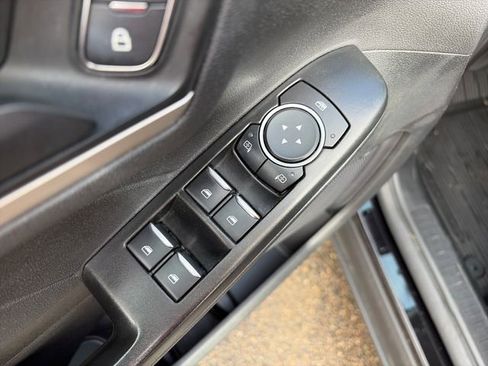 Used 2022 Ford Escape SE w/ Cold Weather Package FWD image 26