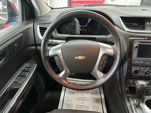 Used 2016 Chevrolet Traverse LT image 12