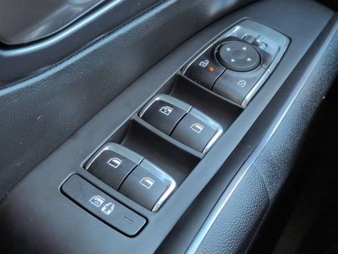 Used 2024 Kia Sorento S w/ Panoramic Sunroof Package FWD image 25
