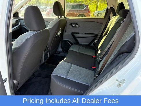 Used 2023 Nissan Rogue SV AWD/4WD image 22