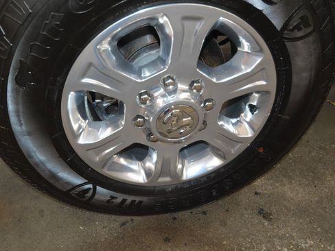 Used 2024 RAM 2500 Big Horn w/ Level 2 Equipment Group image 17