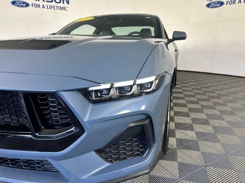 Used 2025 Ford Mustang GT Premium RWD image 2