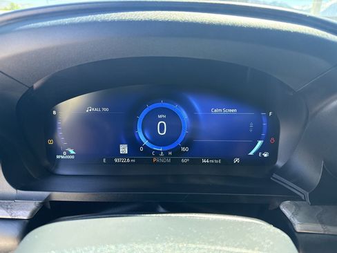 Used 2020 Ford Explorer Platinum w/ Premium Technology Package AWD/4WD image 34