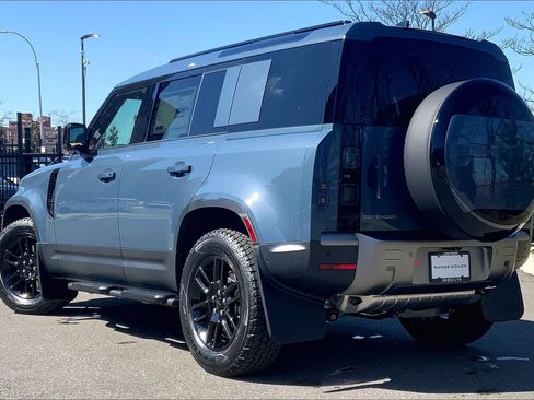 New 2026 Land Rover Defender 110 S image 12