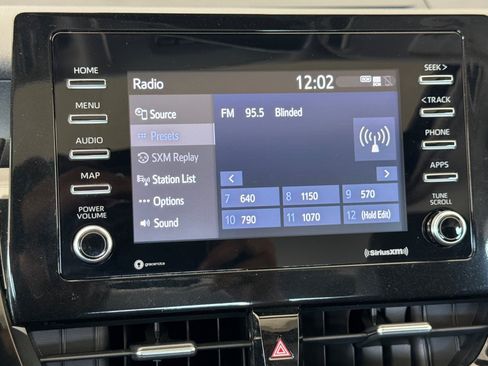 Used 2023 Toyota Camry SE w/ Convenience Package FWD image 16