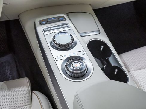 Certified 2023 Genesis Electrified GV70 w/ Prestige Package AWD/4WD image 19