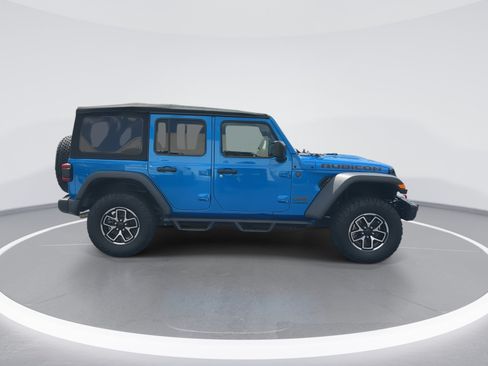 Used 2024 Jeep Wrangler Unlimited Rubicon w/ Capability Package AWD/4WD image 10