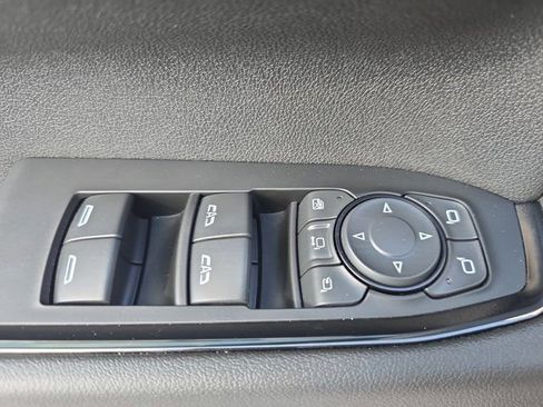 Used 2024 GMC Sierra 2500 AT4 w/ AT4 Preferred Package image 28