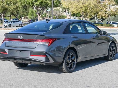 New 2026 Hyundai Elantra Sport image 4