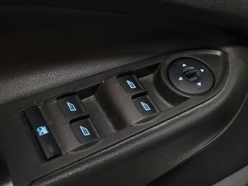 Used 2016 Ford Escape SE image 27