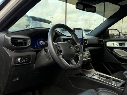 Used 2023 Ford Explorer ST w/ Equipment Group 401A image 13