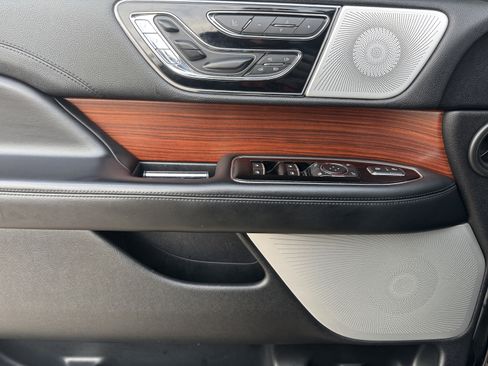 Used 2020 Lincoln Navigator L Reserve w/ Luxury Package image 9