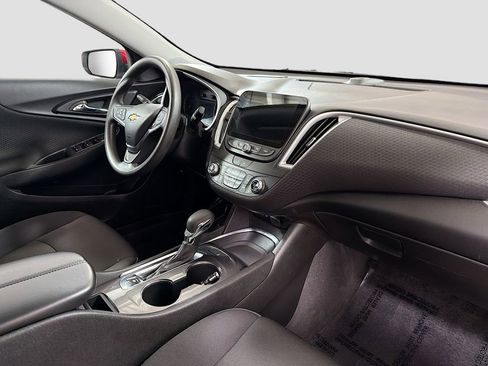 Used 2023 Chevrolet Malibu LT FWD image 30