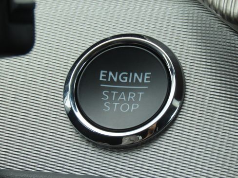 Certified 2025 Ford Explorer Active RWD image 31
