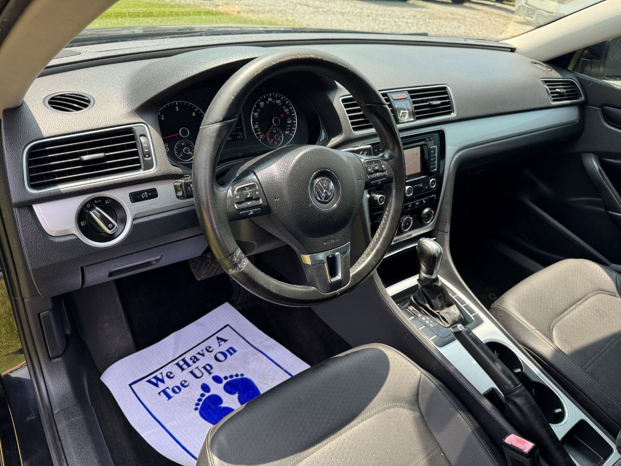 Used 2013 Volkswagen Passat TDI SE FWD image 18