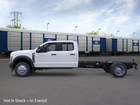 New 2026 Ford F450 4x4 Crew Cab Super Duty image 3