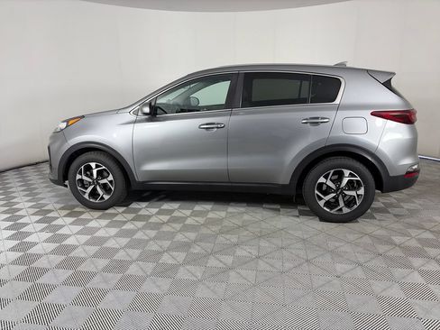 Used 2020 Kia Sportage LX FWD image 4