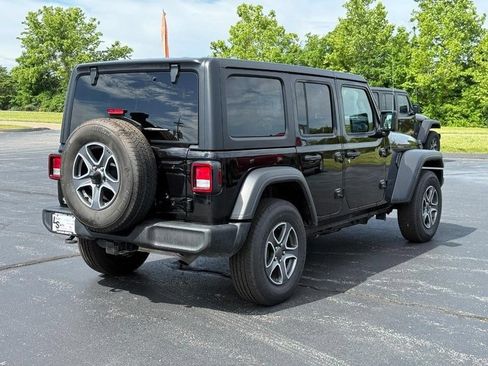 Used 2023 Jeep Wrangler Unlimited Sport AWD/4WD image 3
