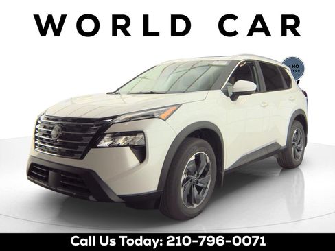Used 2025 Nissan Rogue SV w/ SV Premium Package FWD image 4