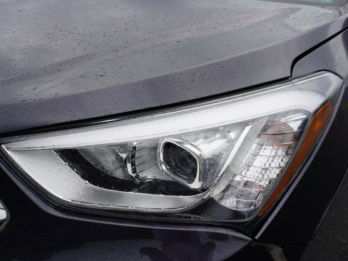 Used 2015 Hyundai Santa Fe GLS image 10