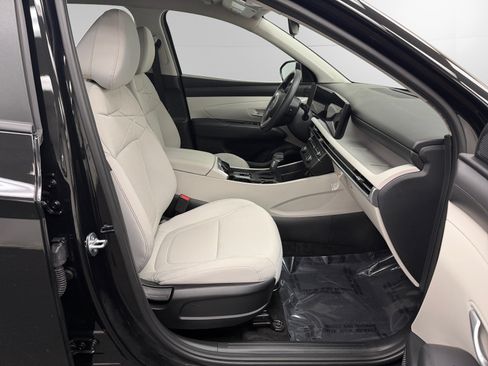 Used 2025 Hyundai Tucson SE AWD/4WD image 15