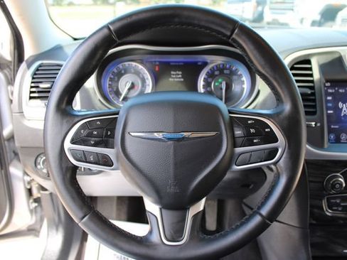 Used 2017 Chrysler 300 Limited w/ 300 Premium Group AWD/4WD image 19