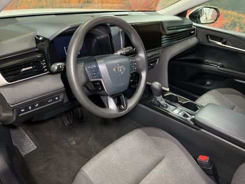 Used 2025 Toyota Camry LE FWD image 20