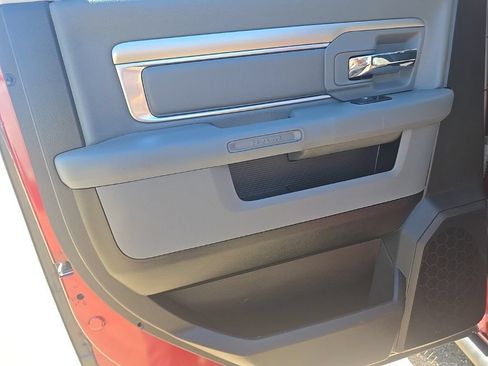 Used 2019 RAM 1500 Big Horn AWD/4WD image 36