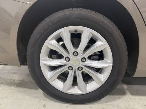 Used 2020 Chevrolet Malibu LT image 16