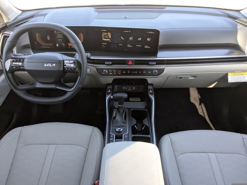 New 2026 Kia Sorento S FWD image 19