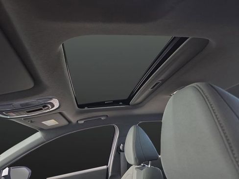 Certified 2025 Hyundai Elantra SEL image 7