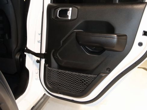 Used 2021 Jeep Wrangler Unlimited Rubicon image 60