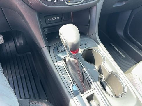 Used 2024 Chevrolet Equinox RS image 16