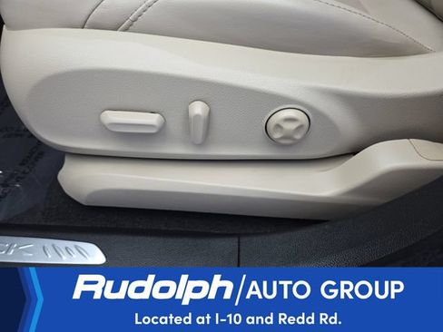 Used 2018 Buick Envision Essence FWD image 10