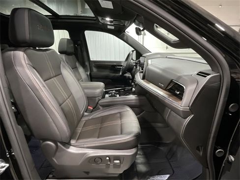 Used 2025 Chevrolet Tahoe High Country w/ Sun And Tow Package image 31