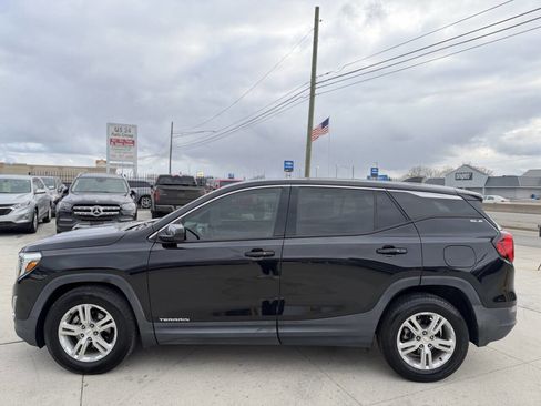 Used 2018 GMC Terrain SLE image 18