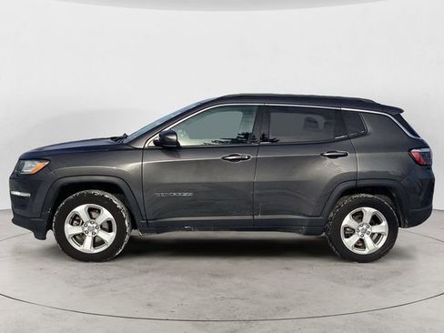 Used 2021 Jeep Compass Latitude image 2