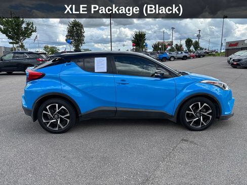 Used 2019 Toyota C-HR XLE FWD image 8