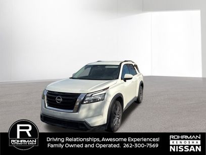 Used 2025 Nissan Pathfinder SV