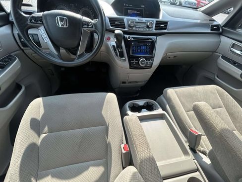 Used 2014 Honda Odyssey EX image 16